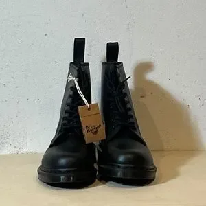 Dr. Martens 1460 MONO SMOOTH LEATHER LACE UP BOOTS - Black, US9 New without box Dr. Martens | Shoes | Dr Martens 46 Mono Smooth Leather Lace  main image 3